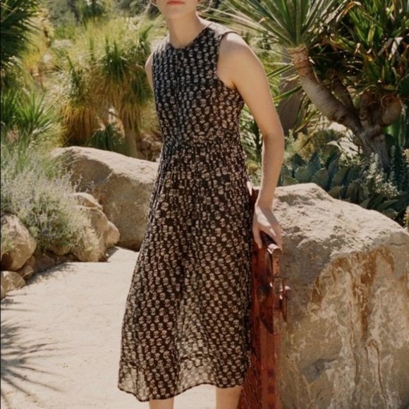 Tulsi Dress - Picture 1 of 5